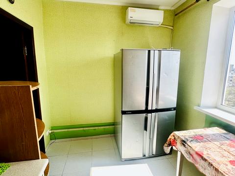 квартира по адресу Владимира Момота ул., 40