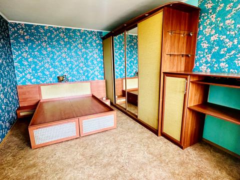 квартира по адресу Владимира Момота ул., 40