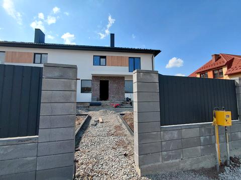 будинок за адресою Набережна вул., 51