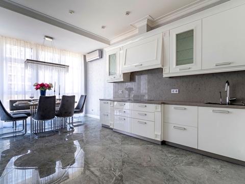 квартира за адресою Андрія Верхогляда вул. (Михайла Драгомирова), 15