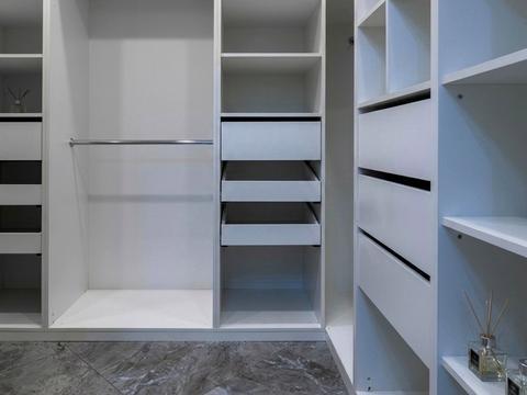 квартира за адресою Андрія Верхогляда вул. (Михайла Драгомирова), 15