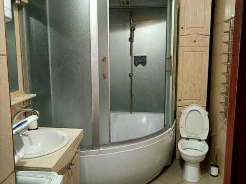 квартира за адресою Авіаконструктора Ігоря Сікорського вул. (Танкова), 1