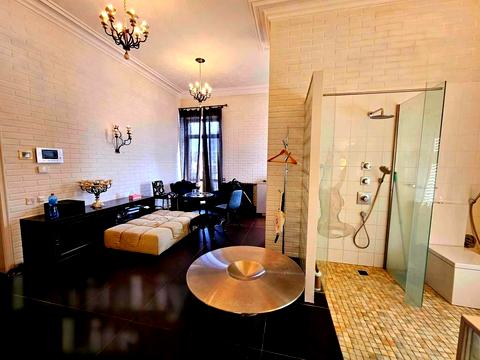 квартира за адресою Заньковецької вул., 8