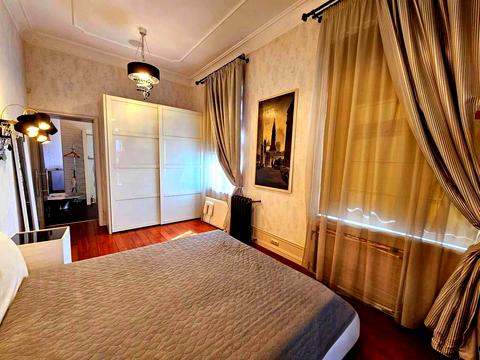 квартира за адресою Заньковецької вул., 8