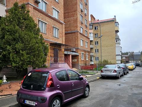 квартира по адресу Паризька ул., 5