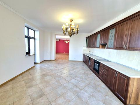 коммерческая по адресу Паторжинского ул., 14