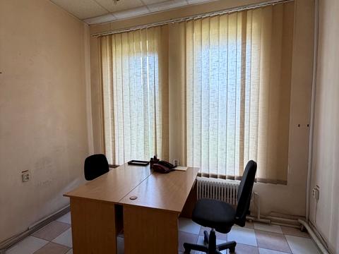 комерційна за адресою Варненська вул., 7