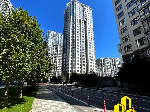 паркомісце за адресою Андрія Верхогляда вул. (Михайла Драгомирова), 20