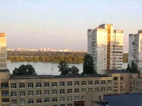 квартира за адресою Володимира Івасюка просп. (Героїв Сталінграду), 60