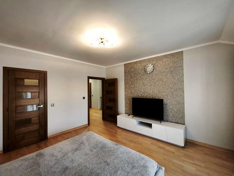 квартира за адресою Бориса Тлехаса вул., 18