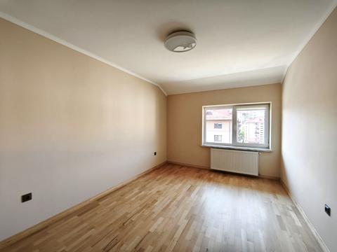 квартира за адресою Бориса Тлехаса вул., 18