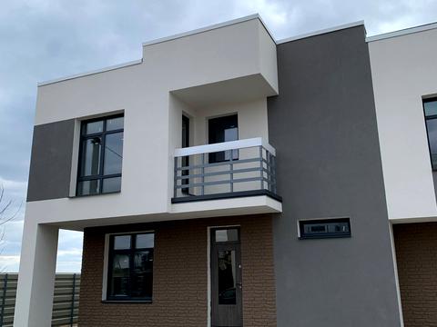 будинок за адресою коновальцья 42