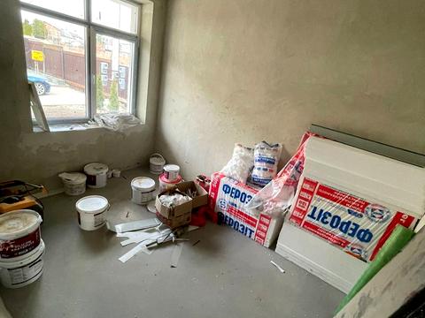 будинок за адресою коновальцья 42