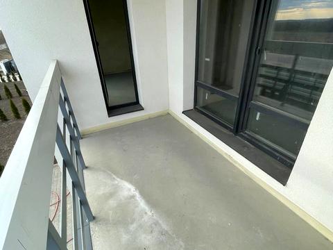 будинок за адресою коновальцья 42