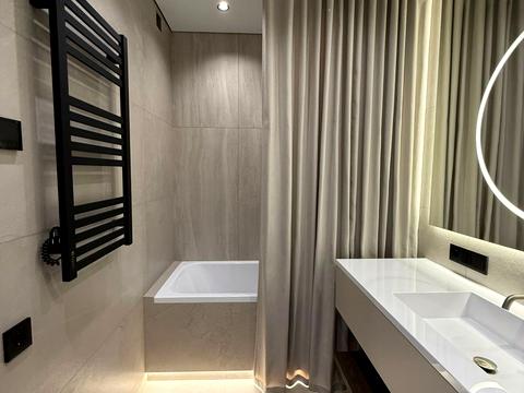 квартира за адресою Дніпровська набережна вул., 15-Є