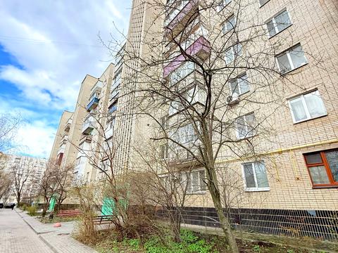 квартира за адресою Михайла Лушпи просп., 52