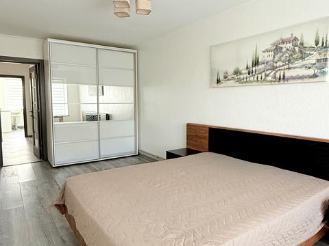 квартира за адресою Михайла Грушевського просп., 82