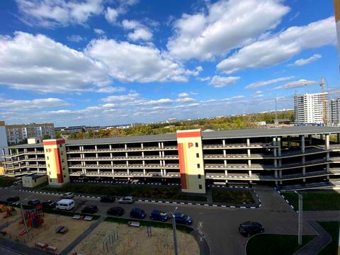 квартира за адресою Льва Ландау просп. (50-річчя СРСР), 52-Л