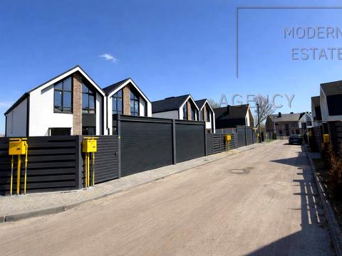 дом по адресу Лучшая ул. (Ломоносова)