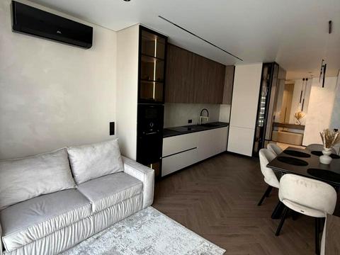 квартира за адресою Дніпровська набережна вул., 15-Є