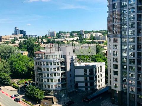 квартира за адресою Андрія Верхогляда вул. (Михайла Драгомирова), 12