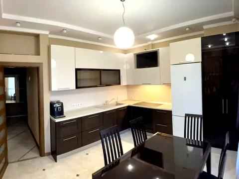 квартира за адресою Андрія Верхогляда вул. (Михайла Драгомирова), 14