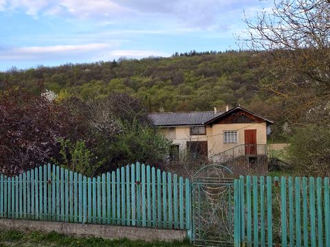 будинок за адресою с. Крилос, Пастернака, 35