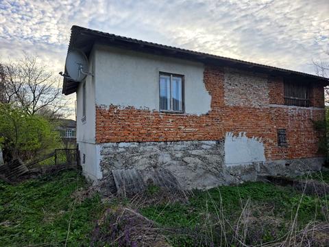 будинок за адресою с. Крилос, Пастернака, 35