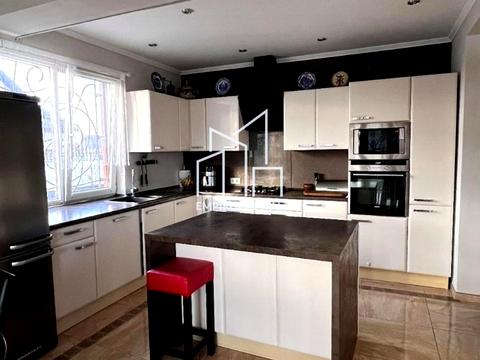 будинок за адресою Щаслива