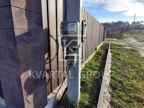 ділянка за адресою Євгена Плужника вул., 12