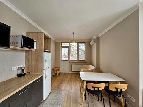 квартира за адресою Жамбила Жабаєва вул. (Кузьминська), 22