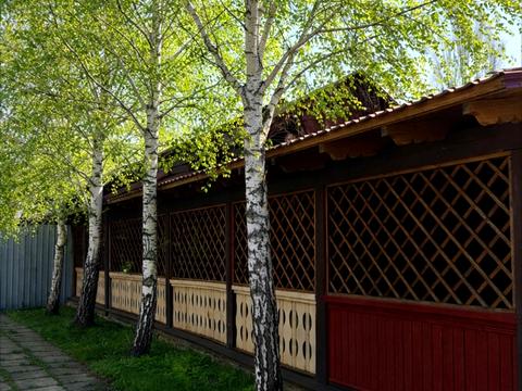 комерційна за адресою Князя Ярослава Мудрого просп. (Академіка Глушка), 11/4