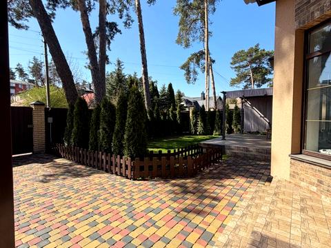 дом по адресу Українська ул.