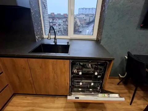 квартира по адресу Владимира Антоновича ул. (Свердлова), 4