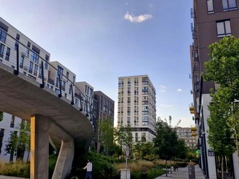 квартира за адресою Салютна вул., 2к24