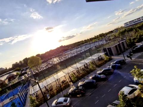 квартира за адресою Салютна вул., 2к24