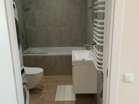квартира за адресою Космічна вул., 3
