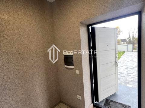 будинок за адресою Центральна