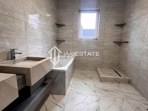 будинок за адресою Центральна