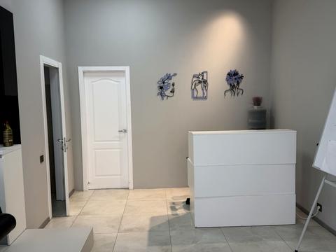 комерційна за адресою Львівська вул., 15б