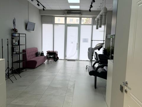 комерційна за адресою Львівська вул., 15б