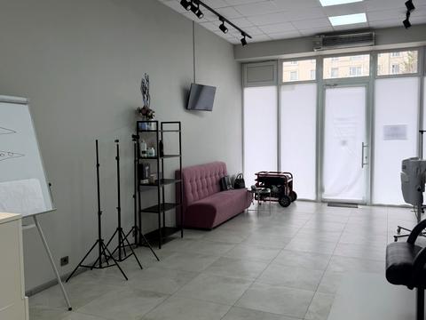 комерційна за адресою Львівська вул., 15б