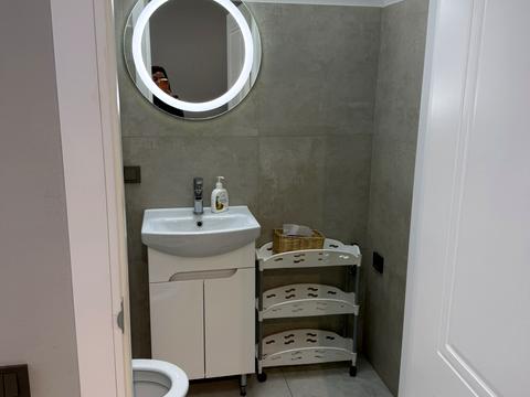 комерційна за адресою Львівська вул., 15б