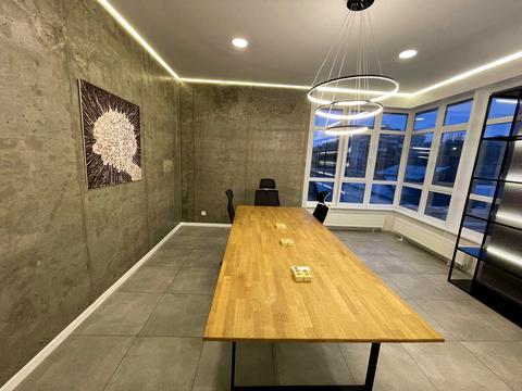 комерційна за адресою Кловський узвіз, 7a