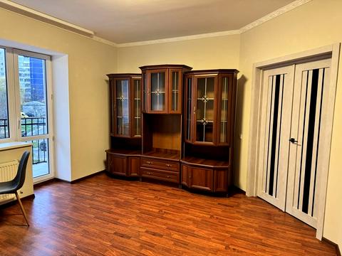 квартира за адресою Володимира Вернадського вул., 42