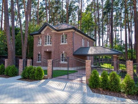 дом по адресу Патриотов ул.