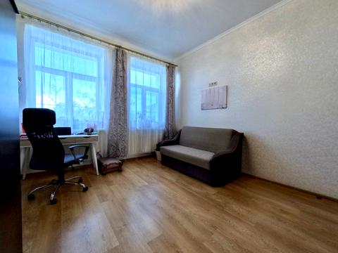 квартира за адресою Феодосійська вул., 32