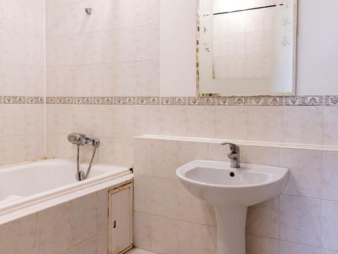 квартира за адресою Ревуцького вул., 42