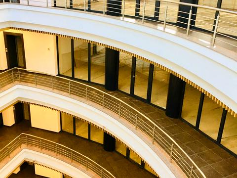 комерційна за адресою Адама Міцкевича пл., 10