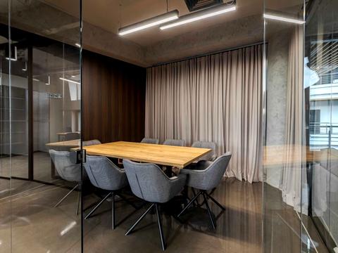 комерційна за адресою Адама Міцкевича пл., 10